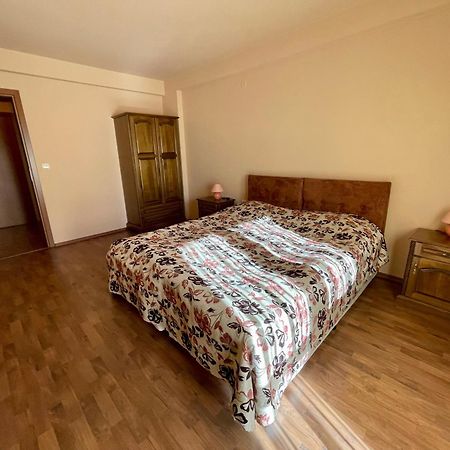 Private Apartments Next To Bellevue Residence Bansko Extérieur photo